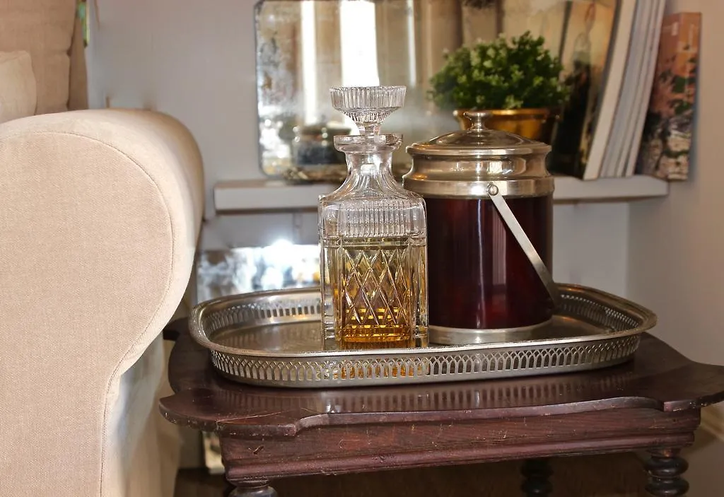 Eva Recommends Sentencia Seville 0*,  Spain